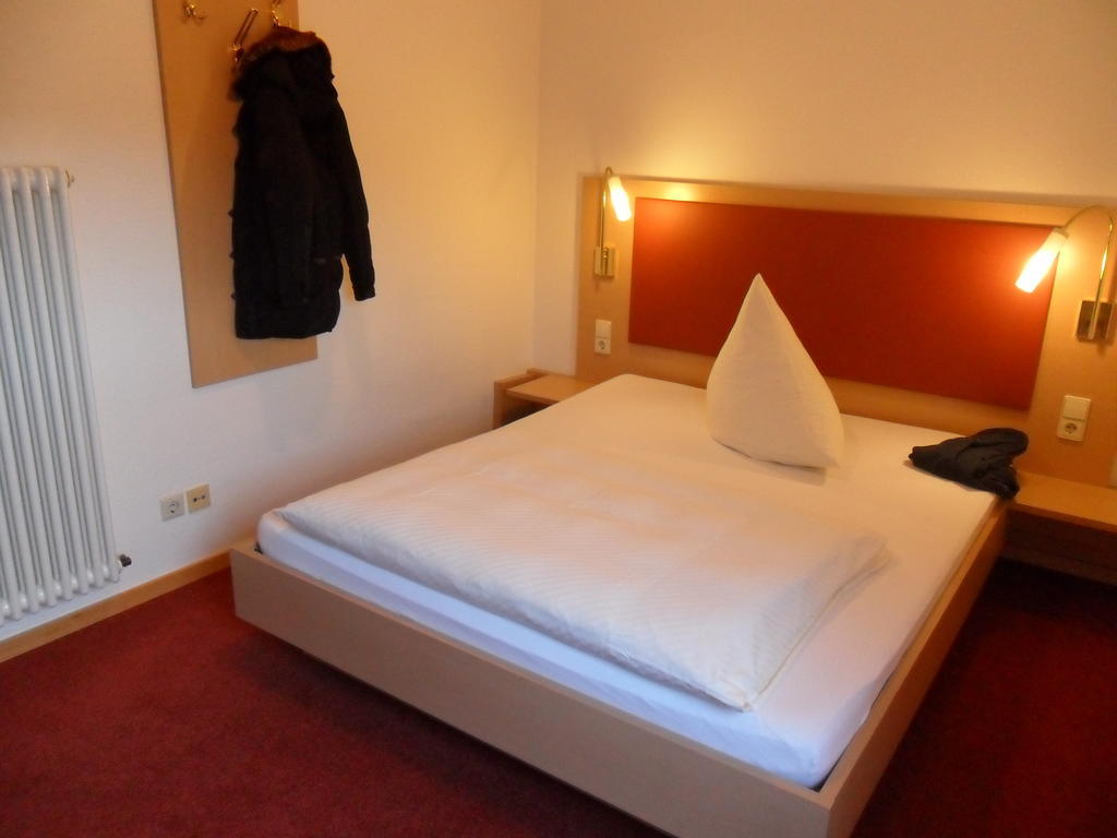 Hotel Phoenix Rastatt Room photo